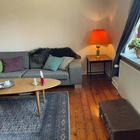 Retro Bolig - Fyldt Med Hygge! Ingen Luksus * Kolind