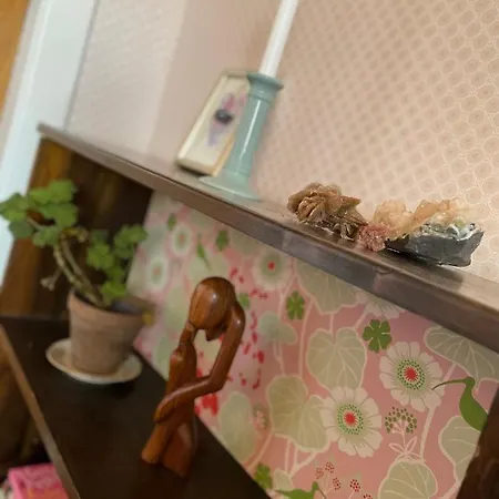 Retro Bolig - Fyldt Med Hygge! Ingen Luksus