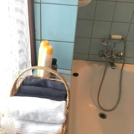 Retro Bolig - Fyldt Med Hygge! Ingen Luksus *