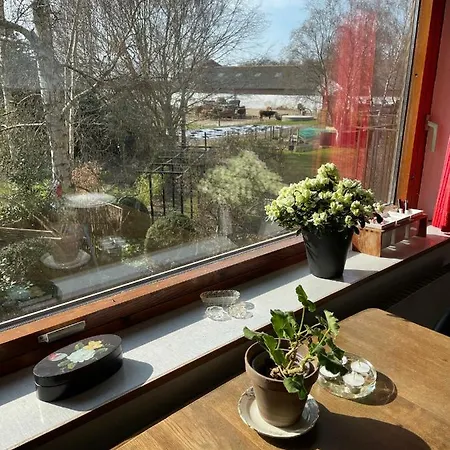 Retro Bolig - Fyldt Med Hygge! Ingen Luksus * Kolind