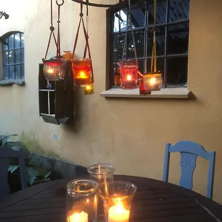 Retro Bolig - Fyldt Med Hygge! Ingen Luksus Lejlighed
