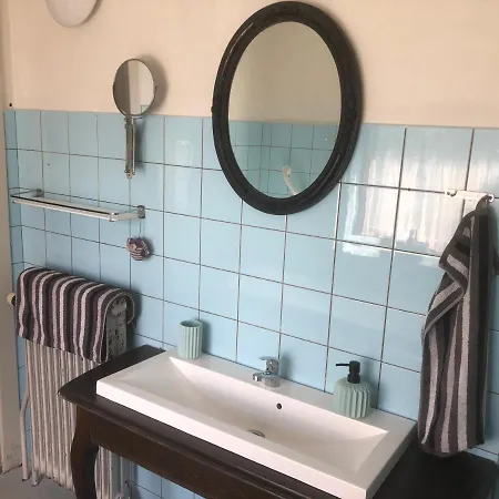 Retro Bolig - Fyldt Med Hygge! Ingen Luksus *